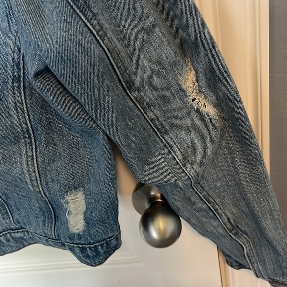 Jean Jacket - Picture 3 of 4